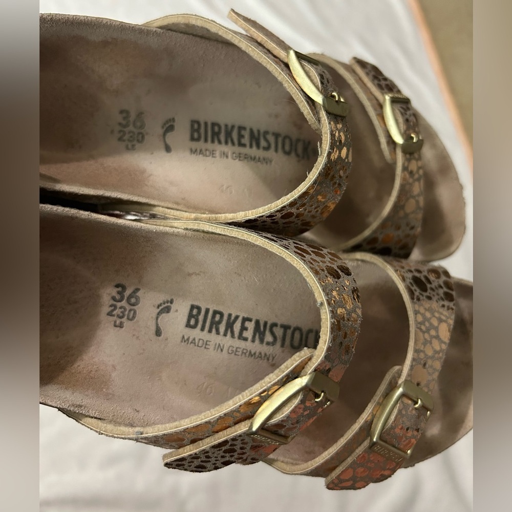Birkenstock Arizona Sz 5(36) RoseGold Metallic Stone Two-Strap Buckle Sandals - Picture 6 of 8